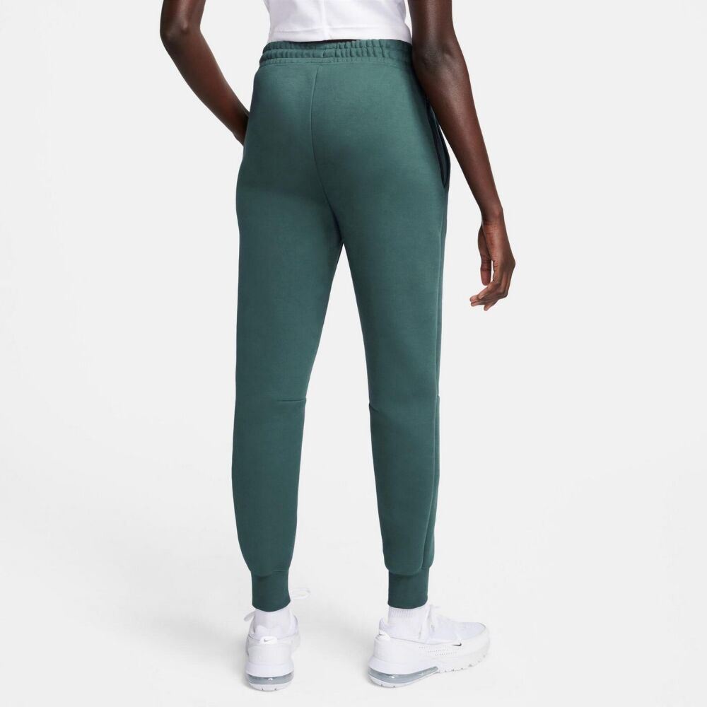 Спортивні штани Nike Sportswear Tech Fleece FB8330-328