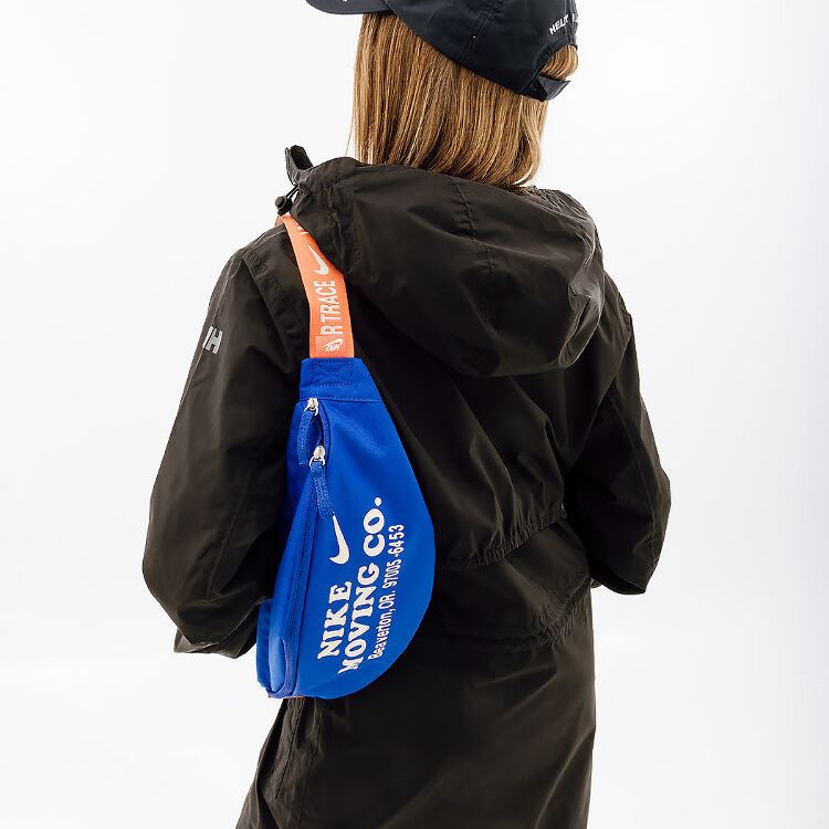 Куртка Helly Hansen W Essence Mid Rain Coat 53971-990