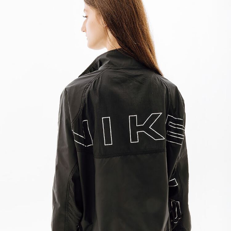 Вітровка Nike W Nk Df Air Jacket DX0263-010
