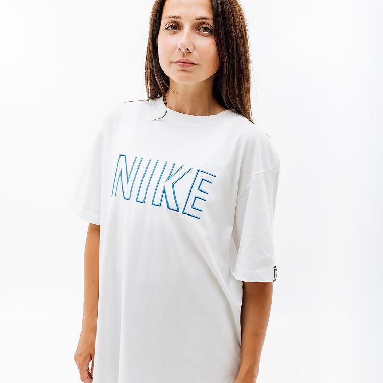 Футболка Nike W Nsw Tee Bf Sw FJ4931-121