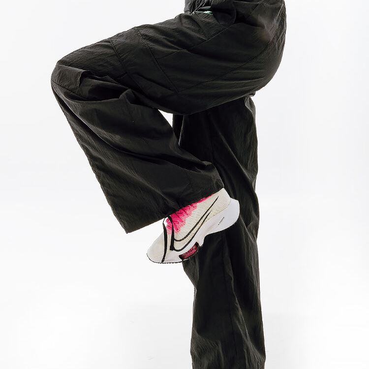 Штани Nike W Nsw Wvn Os Pant Hr Sw FJ4934-010
