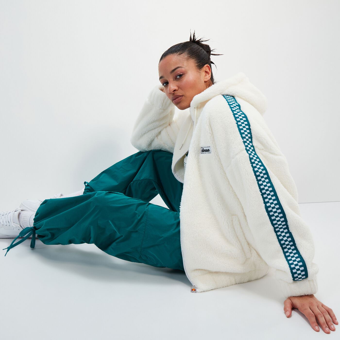 Куртка Ellesse Raineri Jacket SGT19249-904