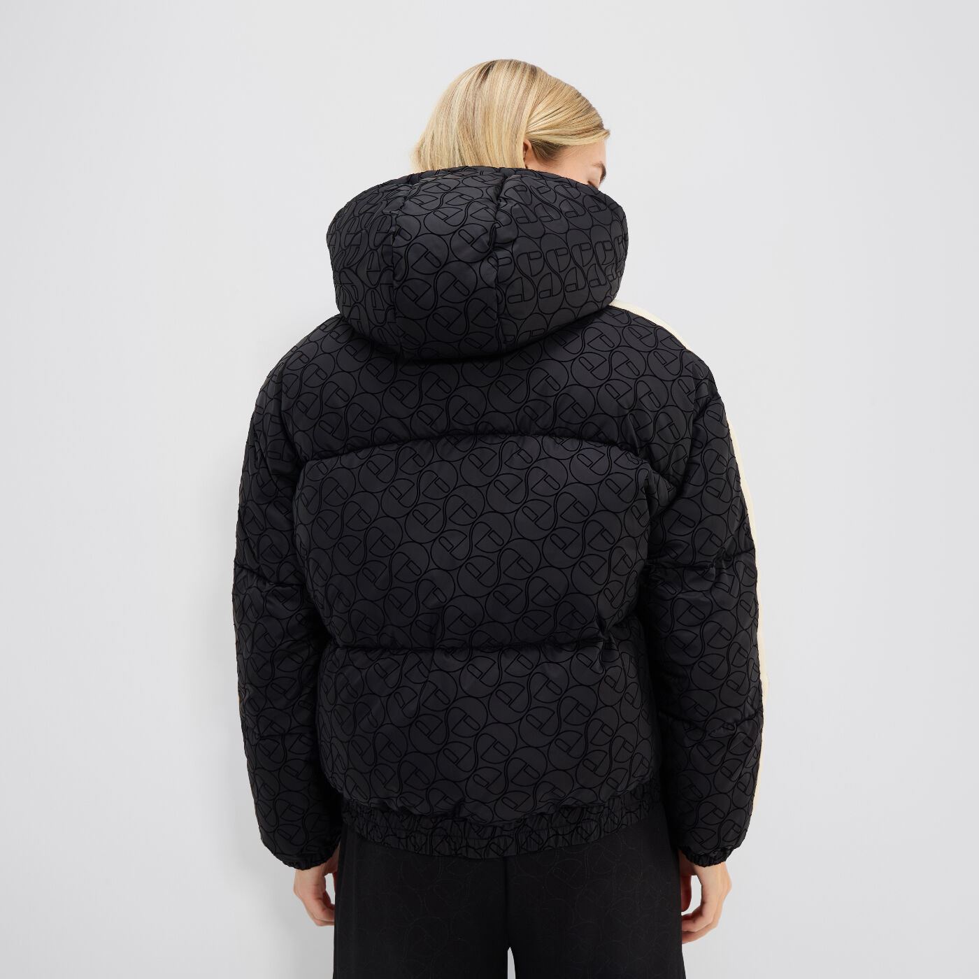 Куртка Ellesse Hondo Padded Jacket SGX21031-011