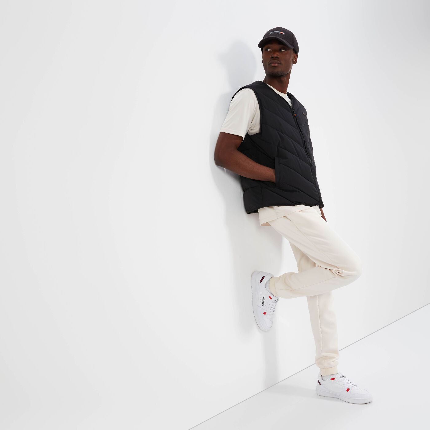 Жилетка Ellesse Medici Gilet SHT19016-011