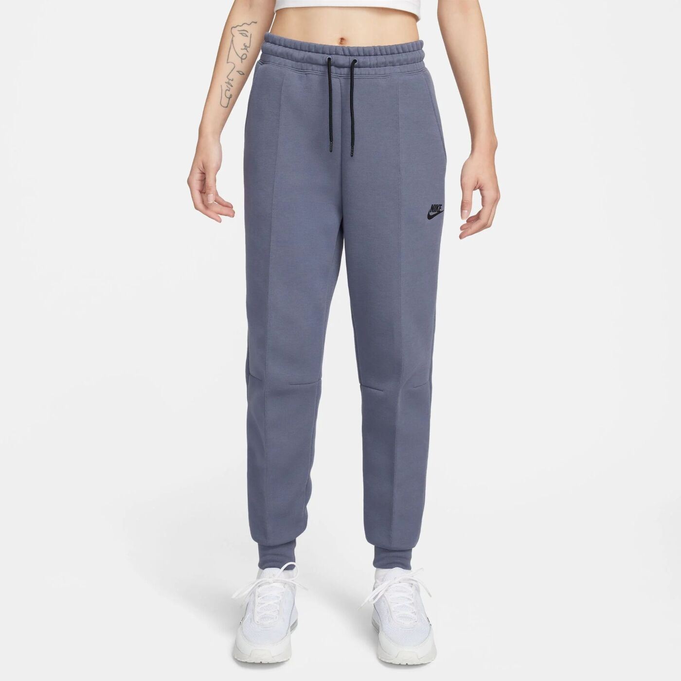 Спортивні штани Nike Sportswear Tech Fleece FB8330-003