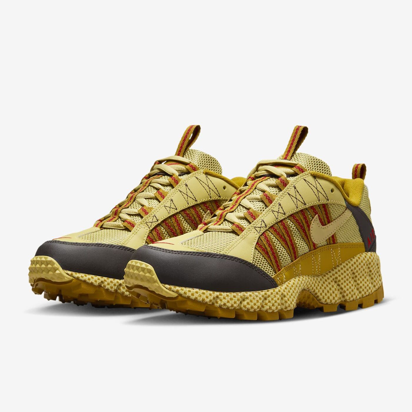 Кросівки Nike Air Humara Qs FJ7098-701