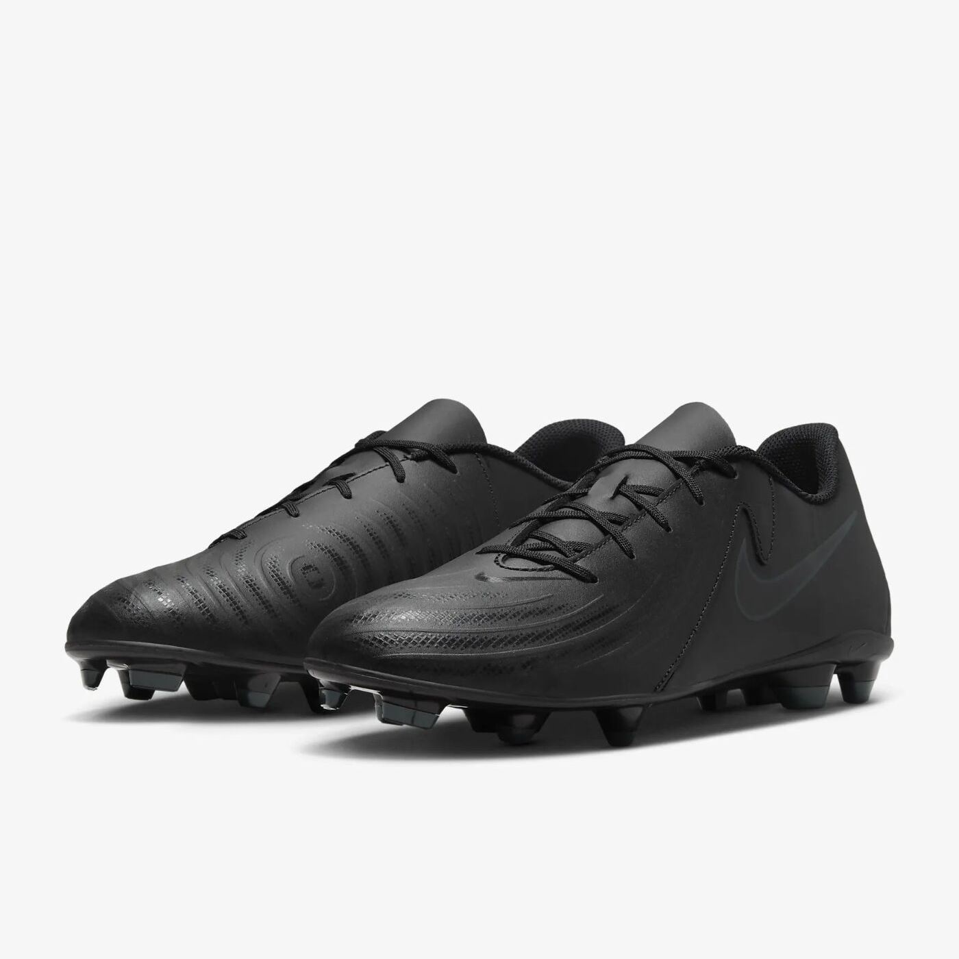 Бутси Nike Phantom GX II Club FG/MG FJ2557-002
