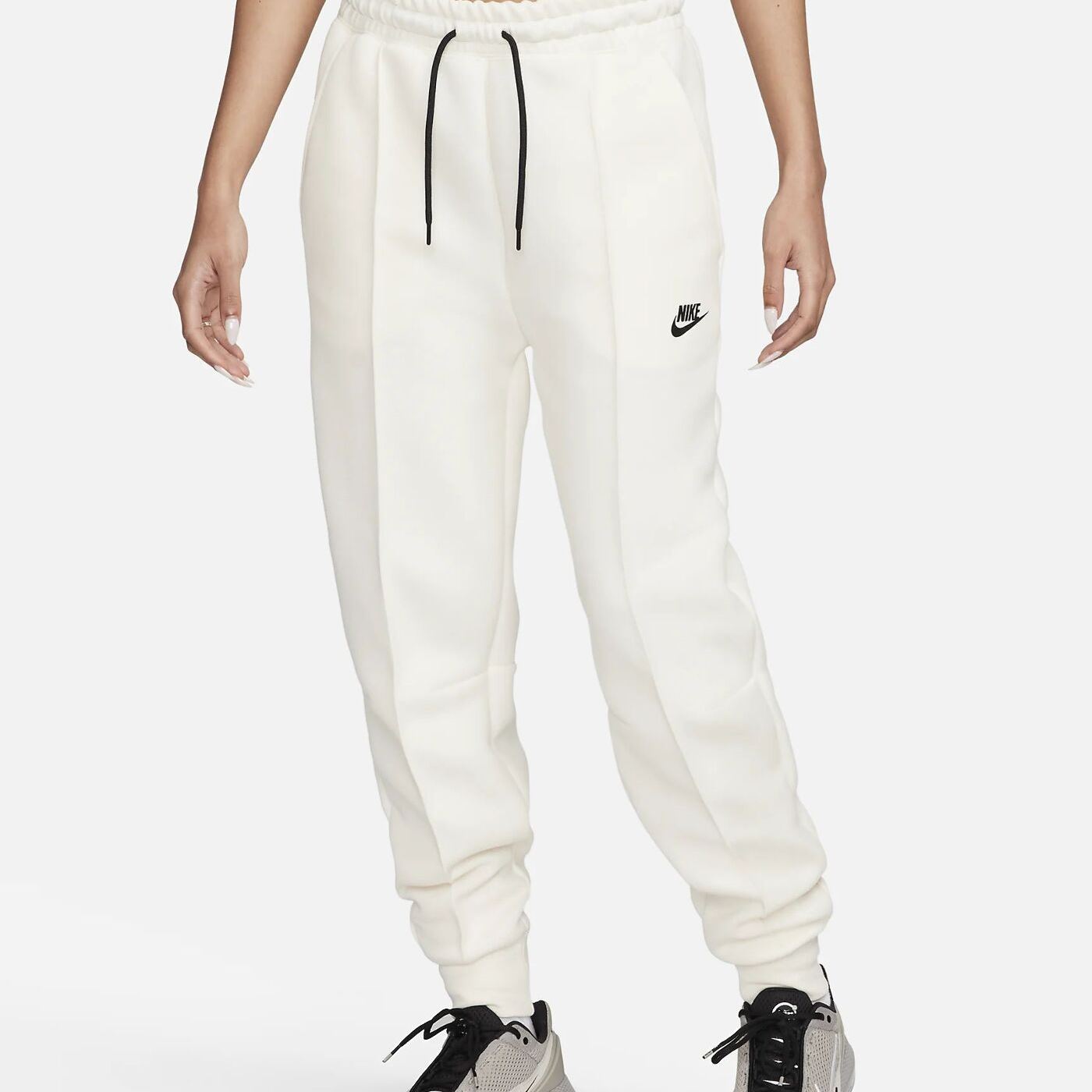 Спортивні штани Nike Sportswear Tech Fleece FB8330-110