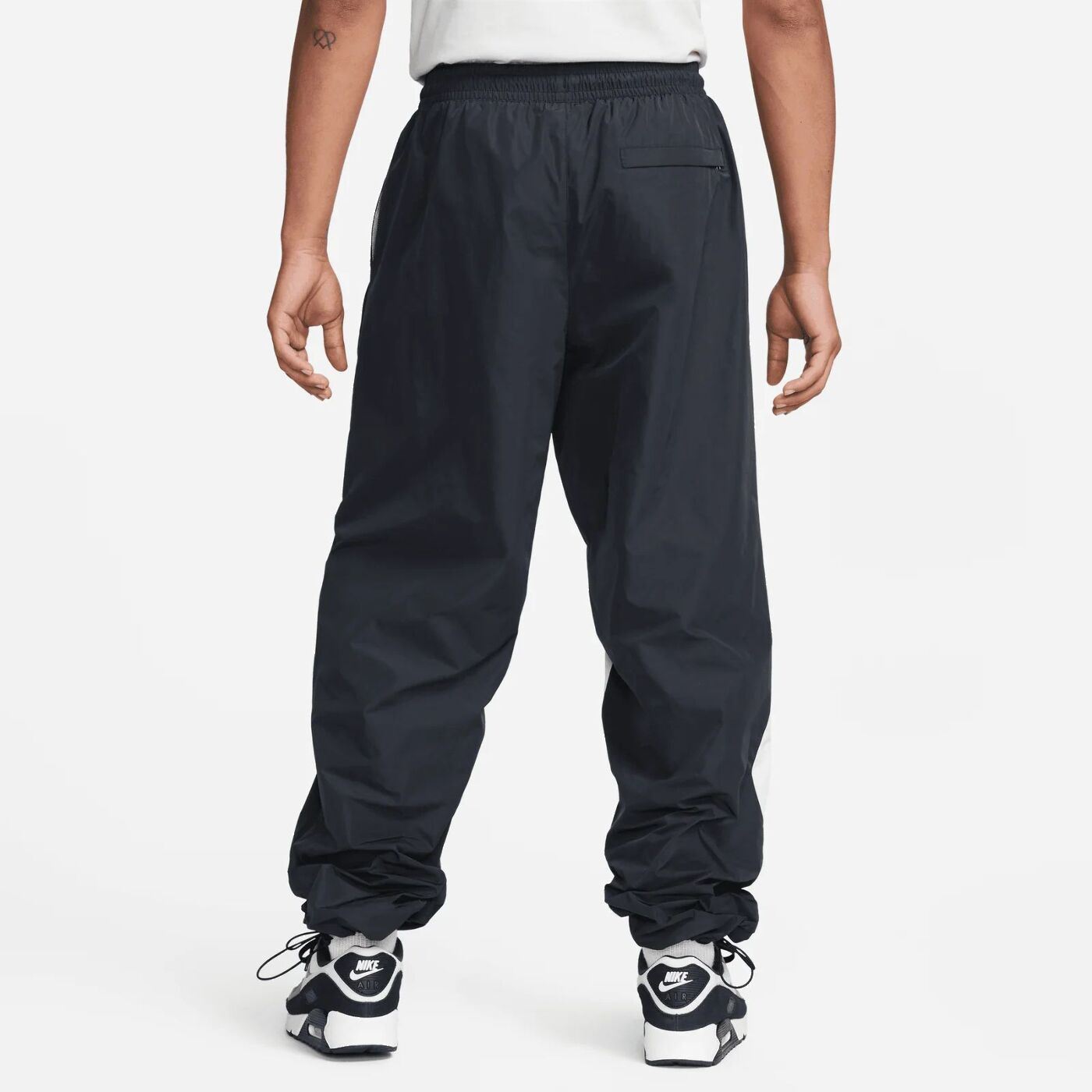 Спортивні штани Nike Swoosh Pant FB7880-010