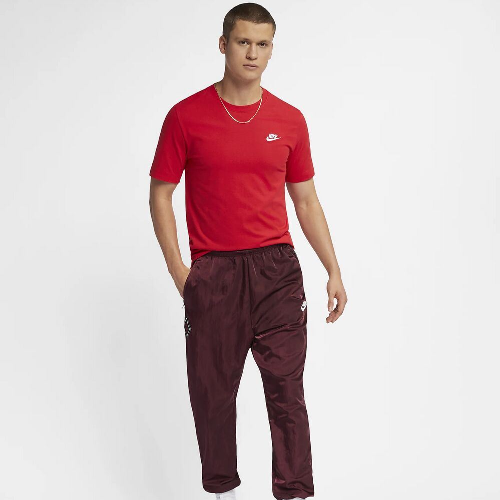 Футболка Nike Sportswear Club Tee AR4997-657