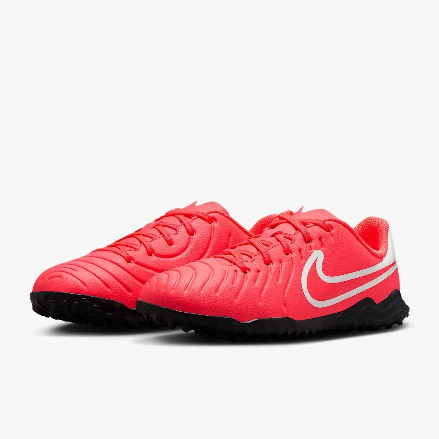 Сороконіжки Nike Tiempo Legend 10 Club TF DV4355-800